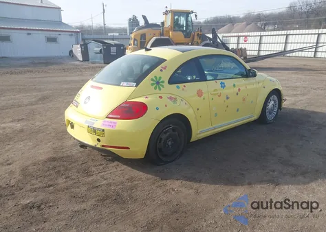 2014 Volkswagen Beetle 1.8T из США, поврежденный, VIN 3VWJ17AT0EM655439